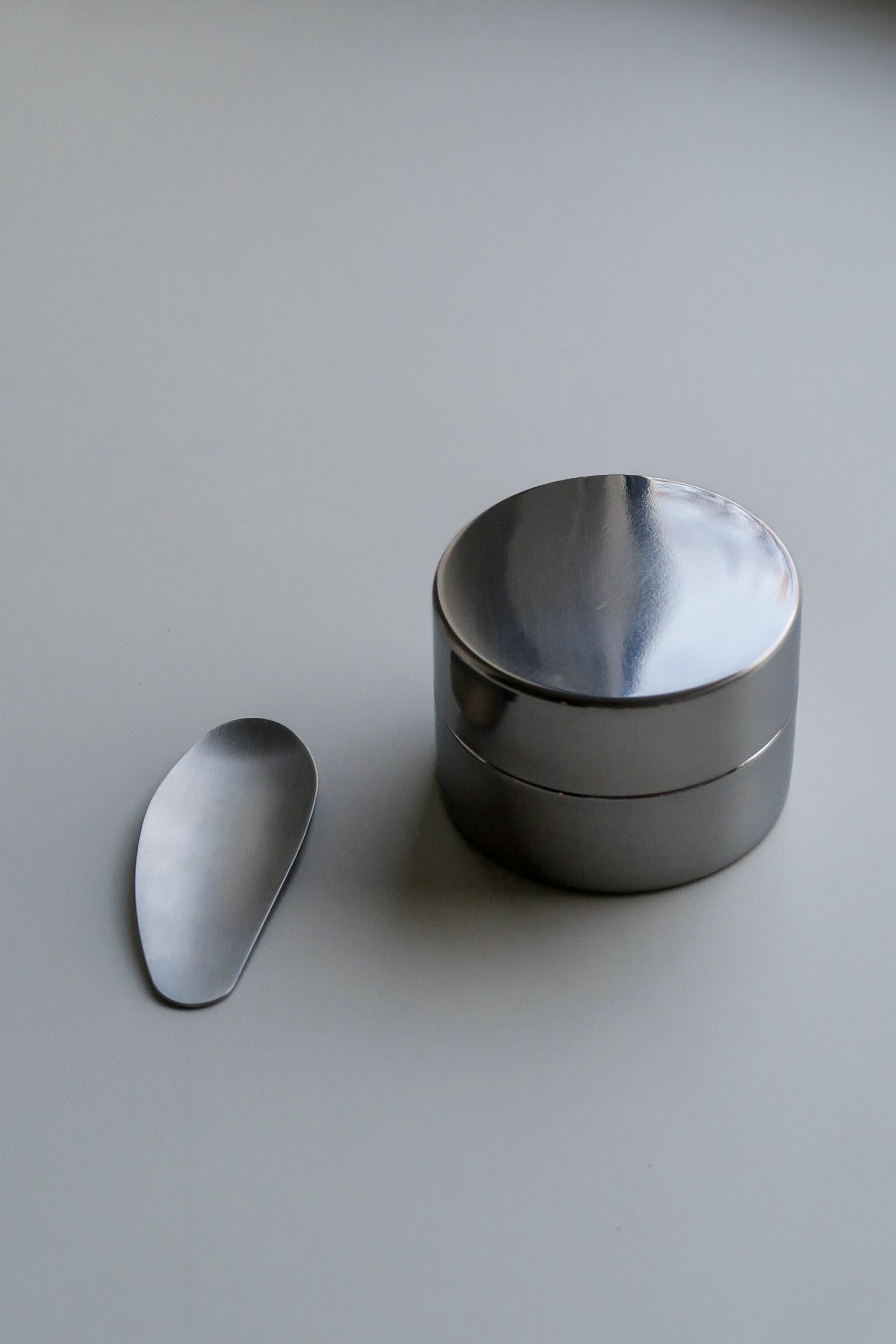 Kanister do herbaty ze stali nierdzewnej